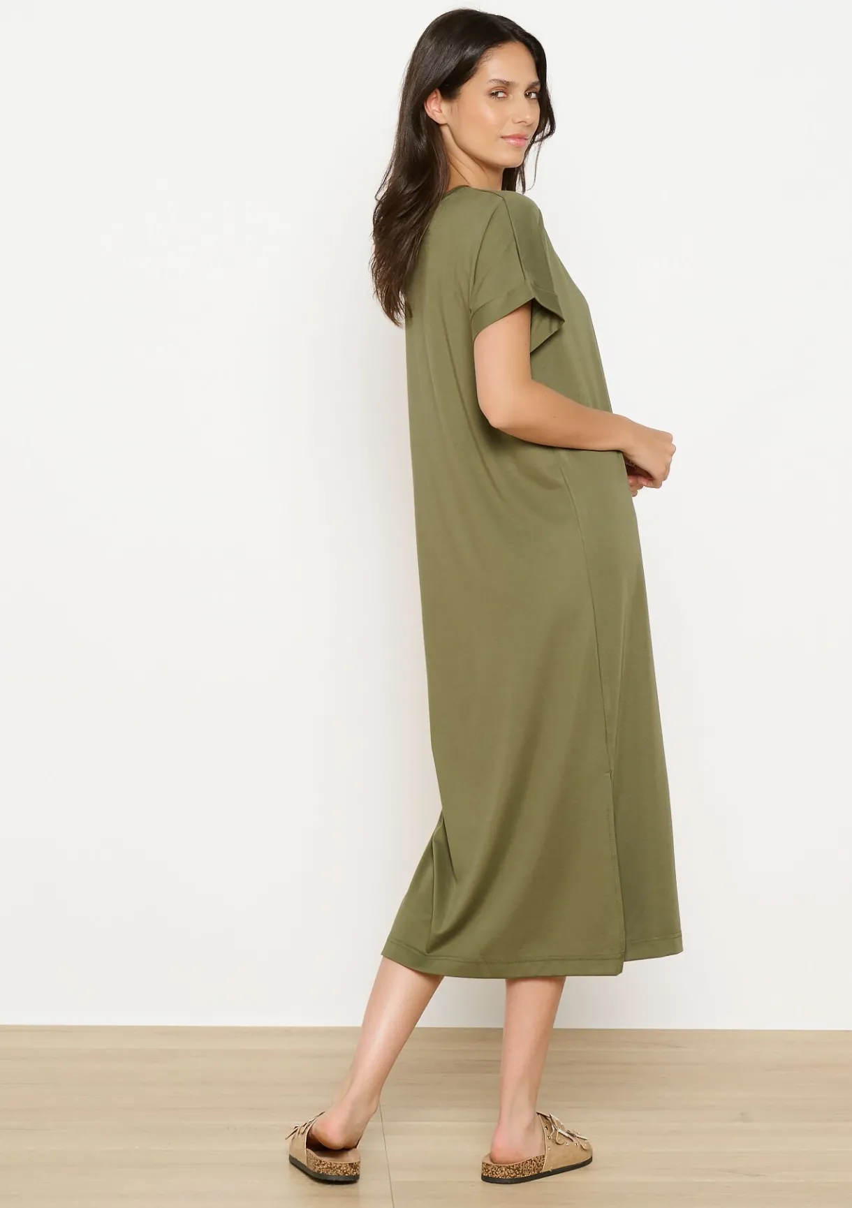 LolaLiza Effen midi-jurk- Jurken