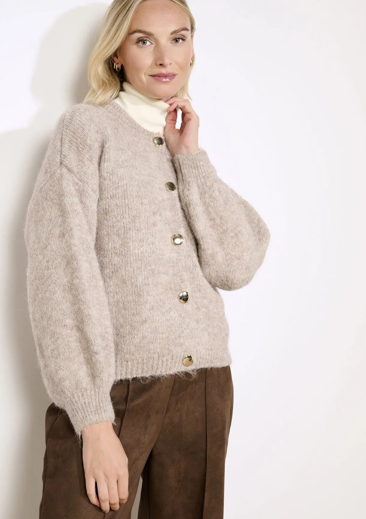 LolaLiza Fijngebreide cardigan met knopen- Truien En Cardigans