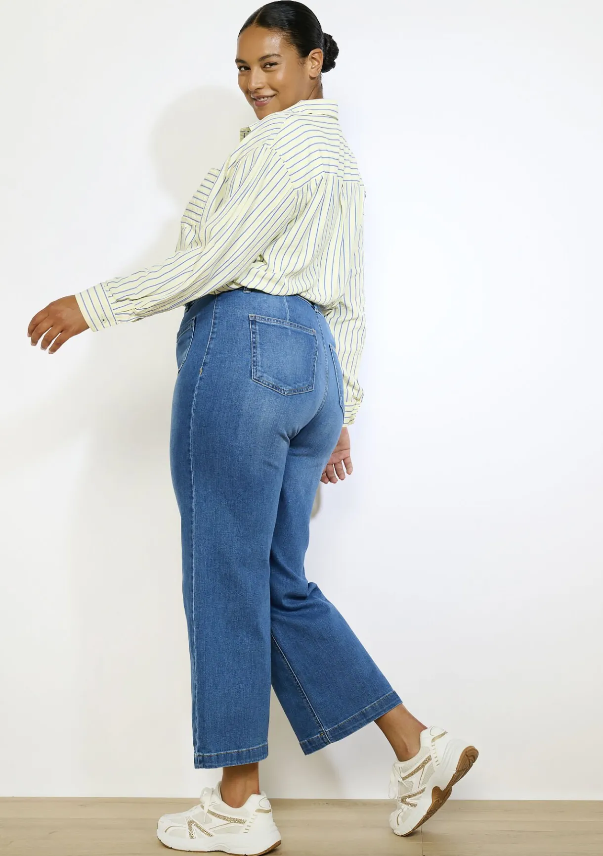 LolaLiza Flared jeans met hoge taille en zakken- Jeans