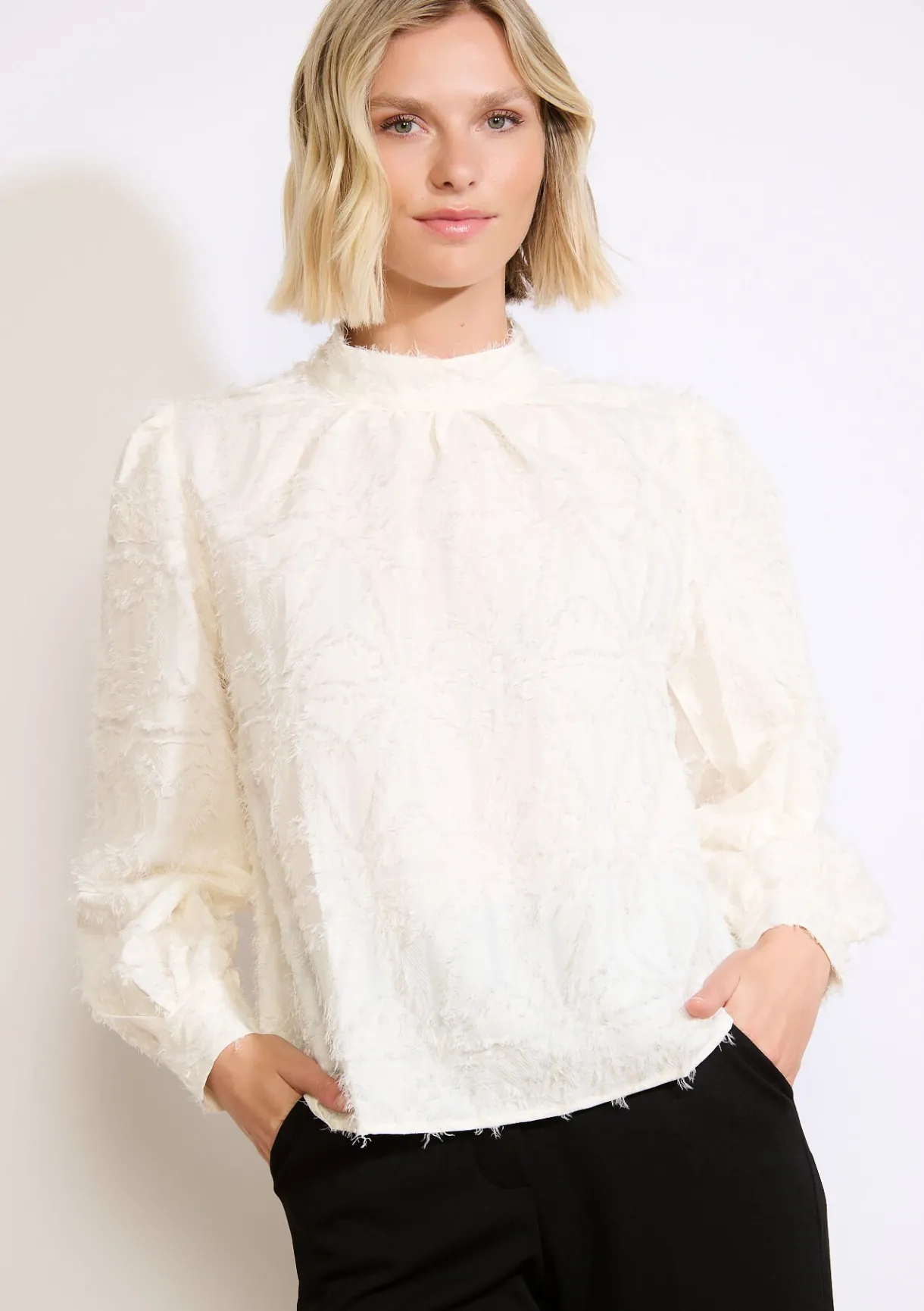 LolaLiza Jacquard blouse met franjes- Blouses En Hemden