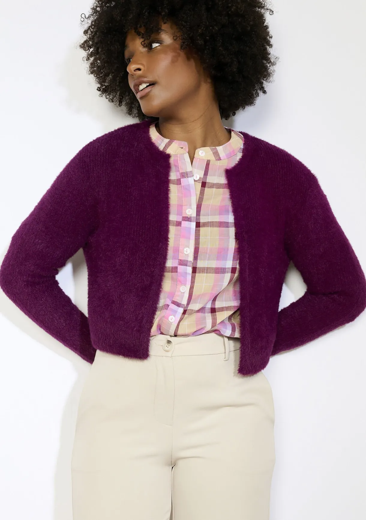 LolaLiza Kort fluffy vestje- Truien En Cardigans
