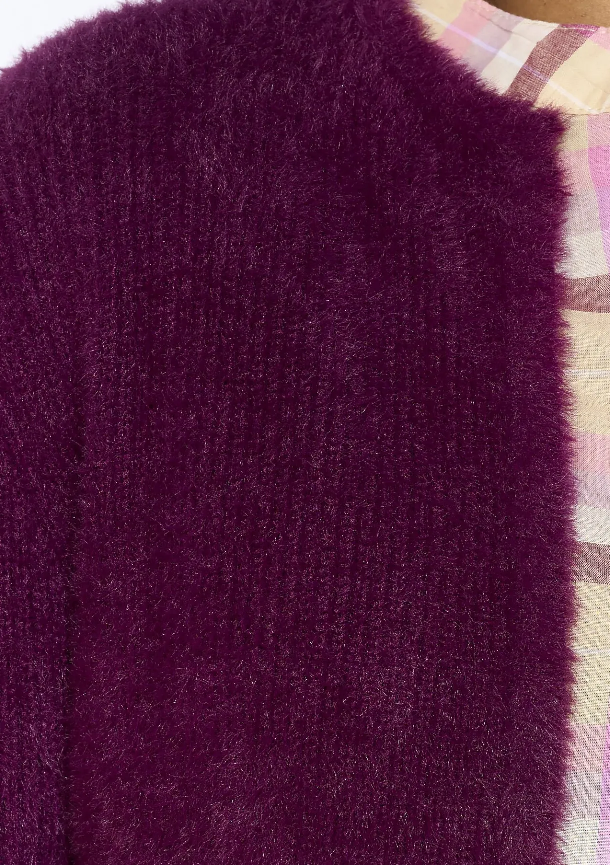 LolaLiza Kort fluffy vestje- Truien En Cardigans