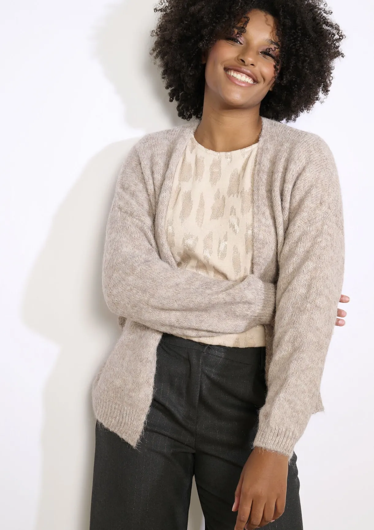 LolaLiza Open gebreid vest- Truien En Cardigans